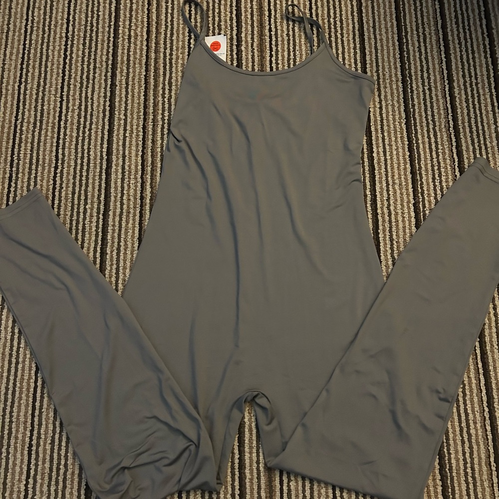 Daisy Charcoal Sleeveless Top